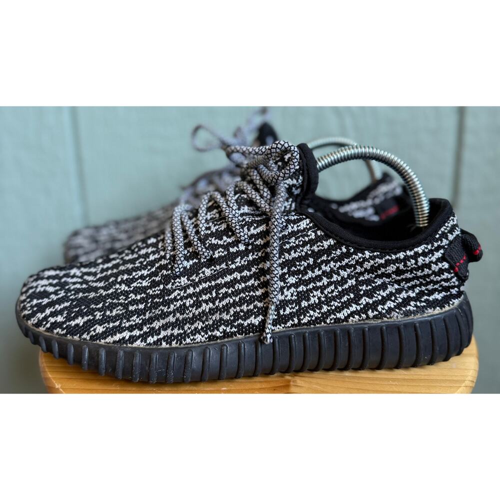 Adidas Yeezy Boost 350 Pirate Black, Size 8
